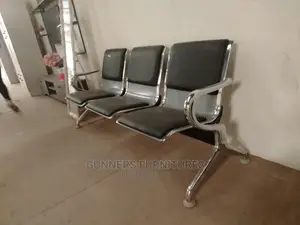 Airport Padded Link Chair.