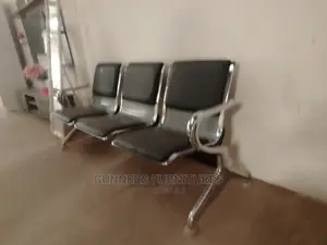 Airport Padded Link Chair.