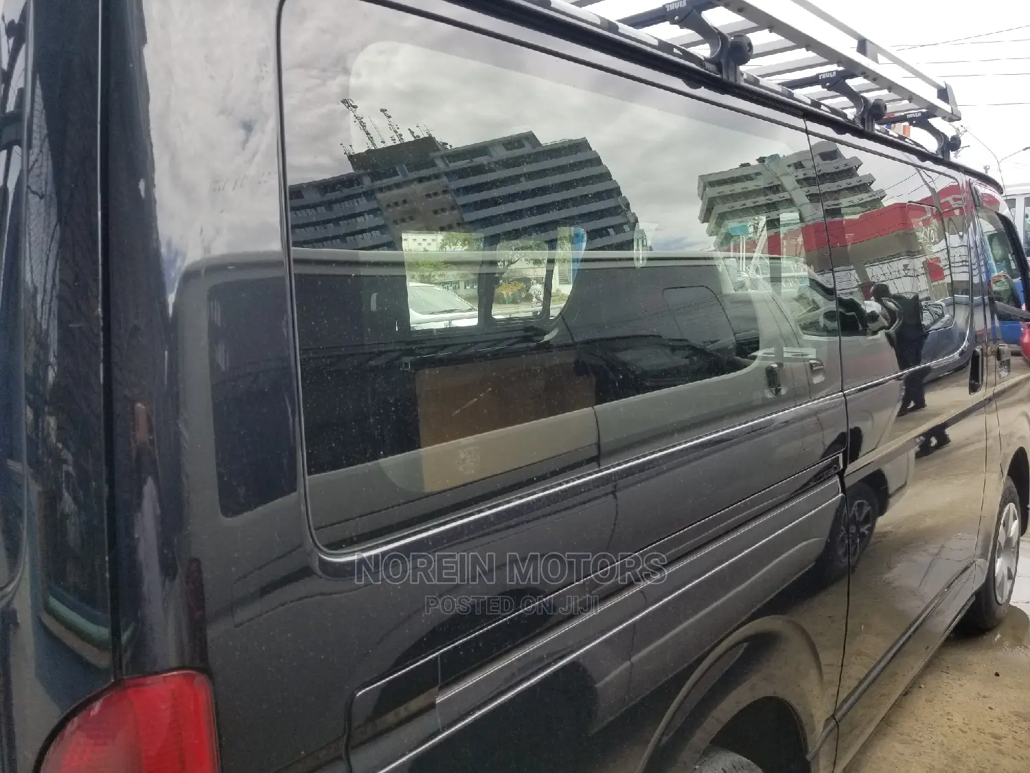 Toyota HiAce 2015 Black