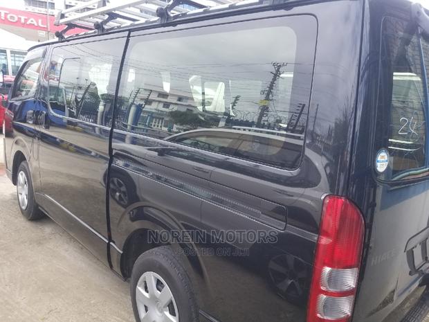 Toyota HiAce 2015 Black - thumbnail 9