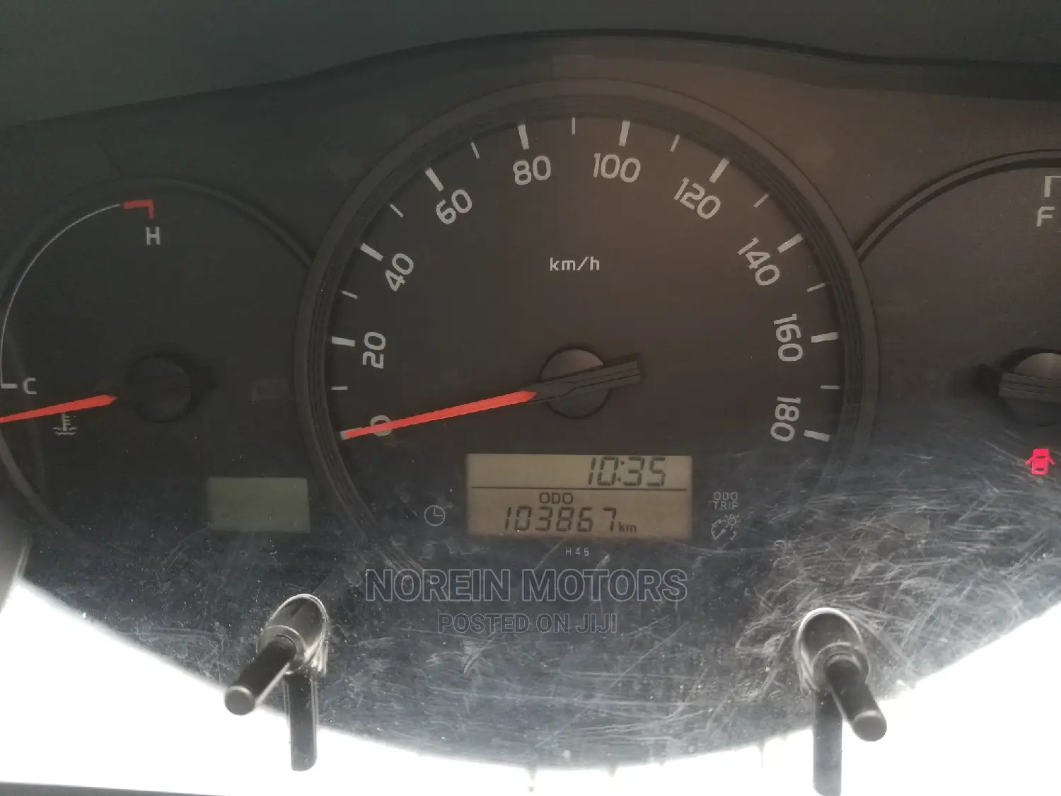 Toyota HiAce 2015 Black
