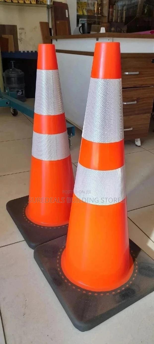 Heavy Traffic Cones - thumbnail 4