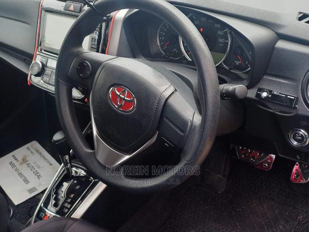 Toyota Fielder 2017 Black - thumbnail 2
