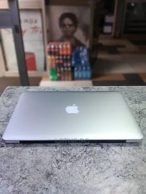 Laptop Apple MacBook 2015 8GB Intel Core I5 SSD 256GB