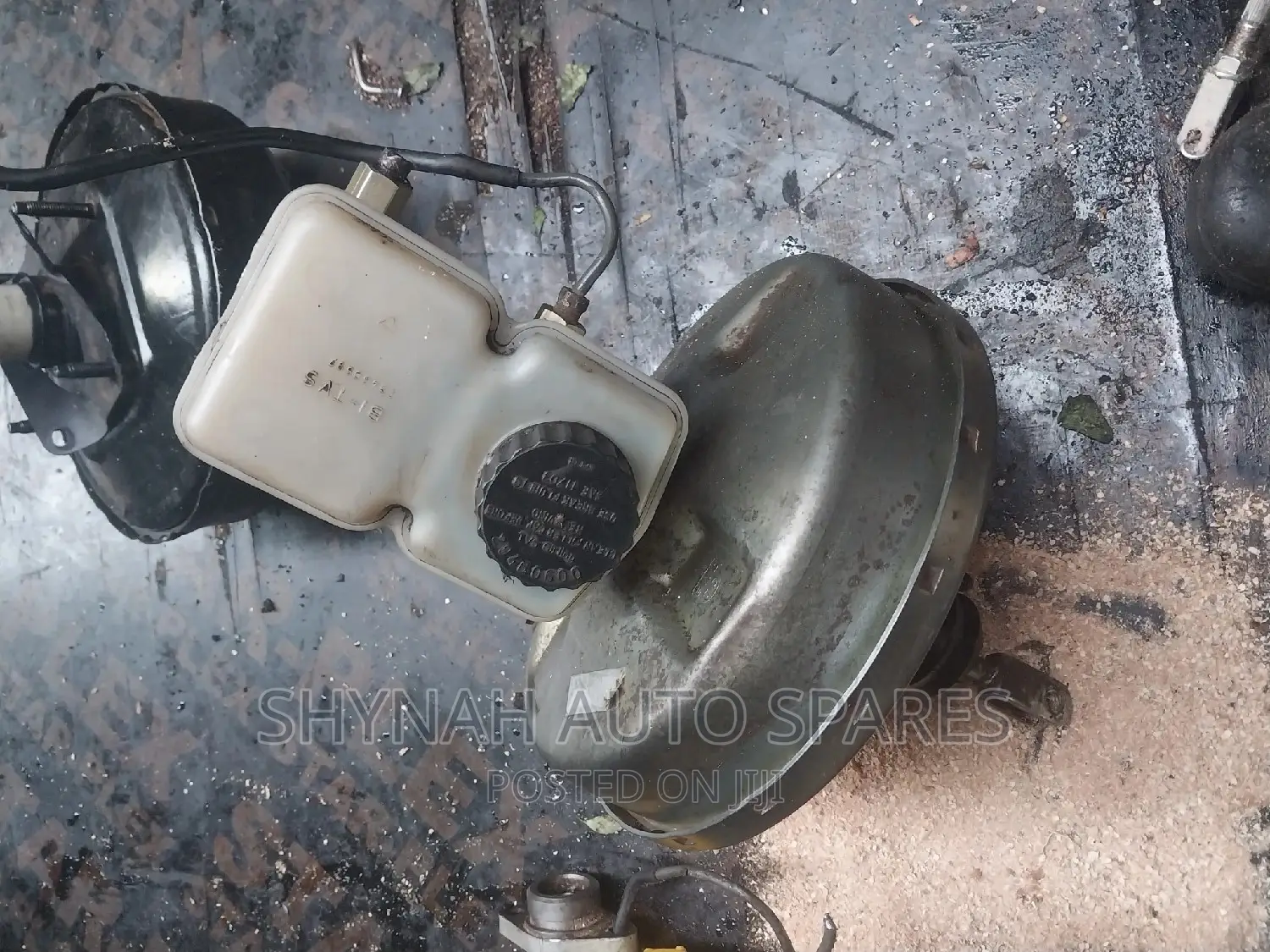 Brake Booster and Brake Master Cylinder Tata 207