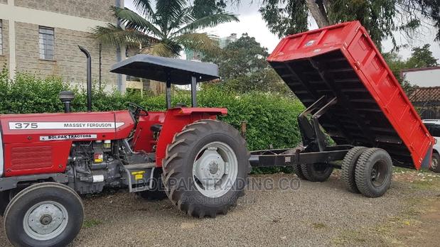 Massey Ferguson With Trailer - thumbnail 2