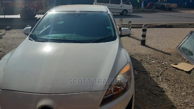 Mazda Axela 2010 Front Windscreen