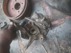 Front Hub Honda Fit