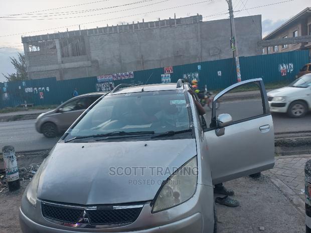 Mitsubishi Colt Front Windscreen - thumbnail 2