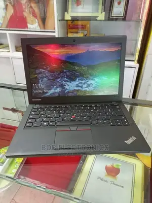 Laptop Lenovo ThinkPad X270 4GB Intel Core I5 500GB