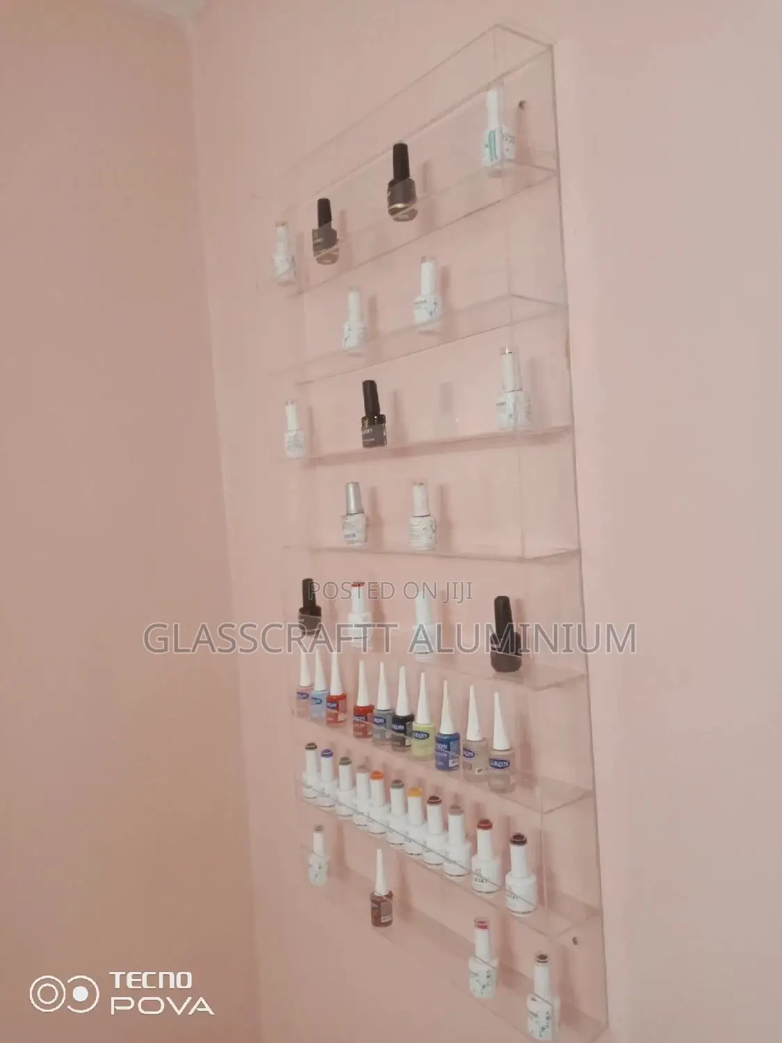 Cutex Displays