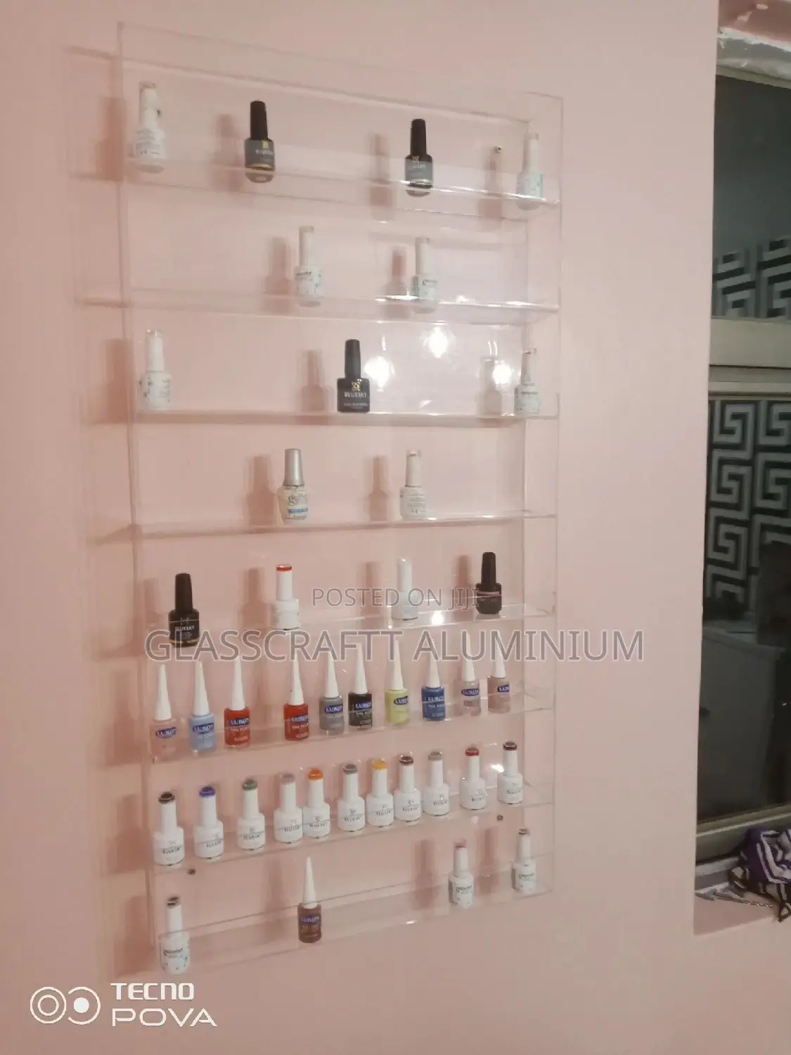 Cutex Displays