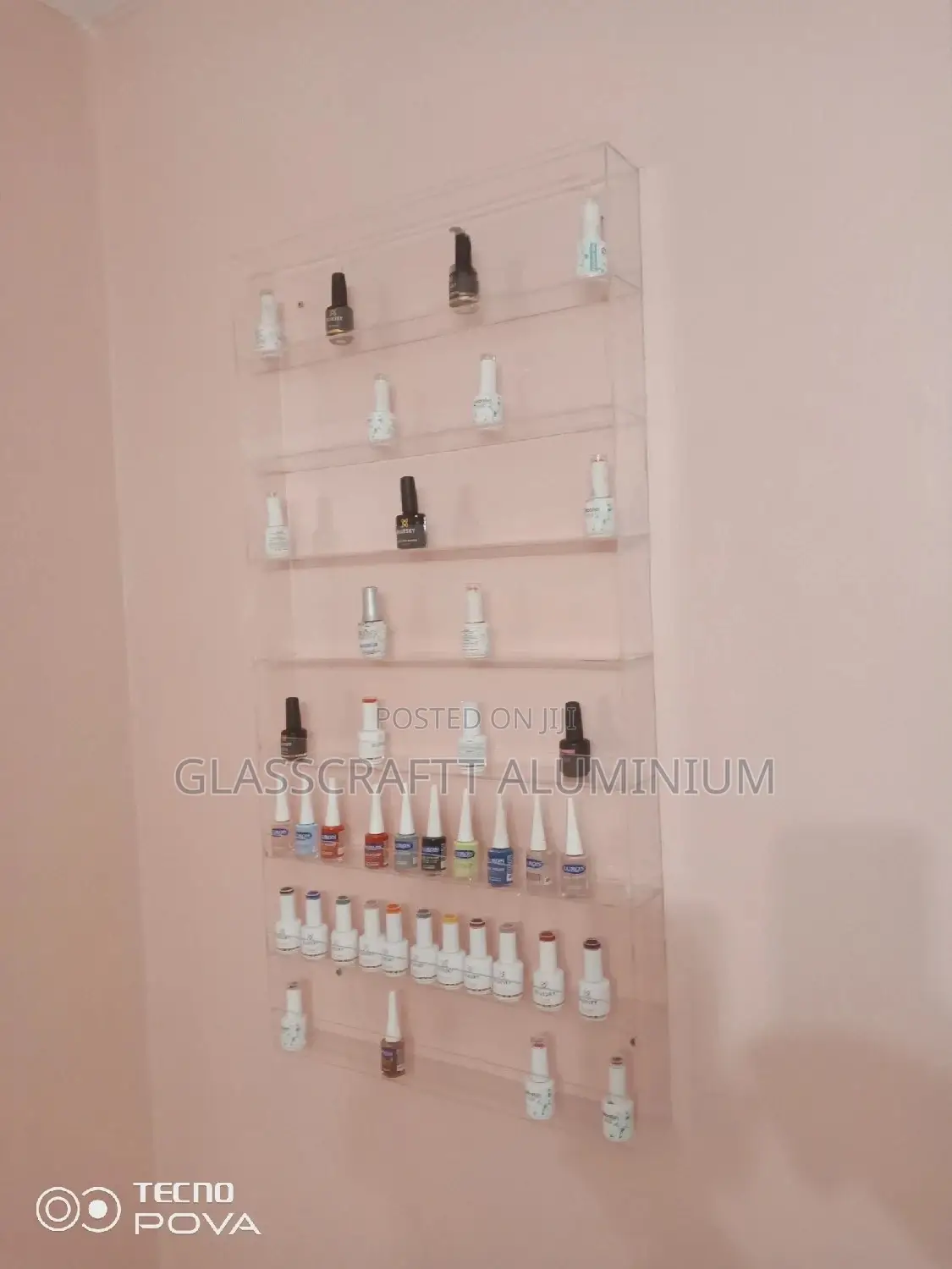 Cutex Displays