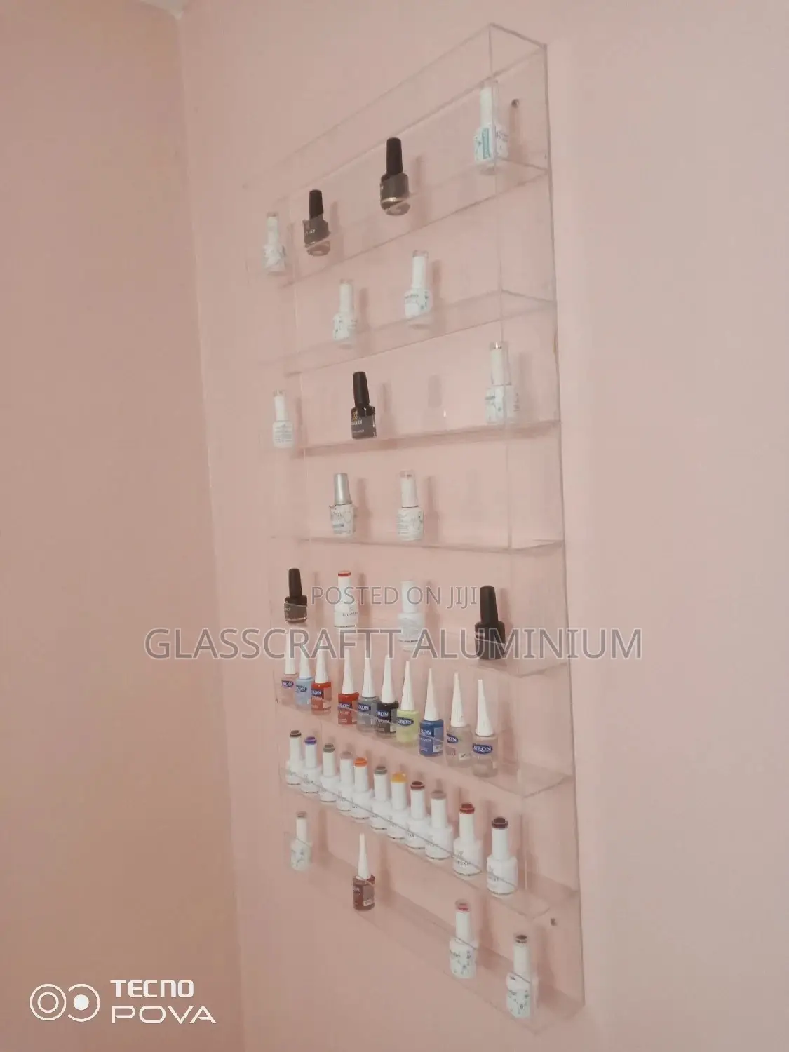 Cutex Displays