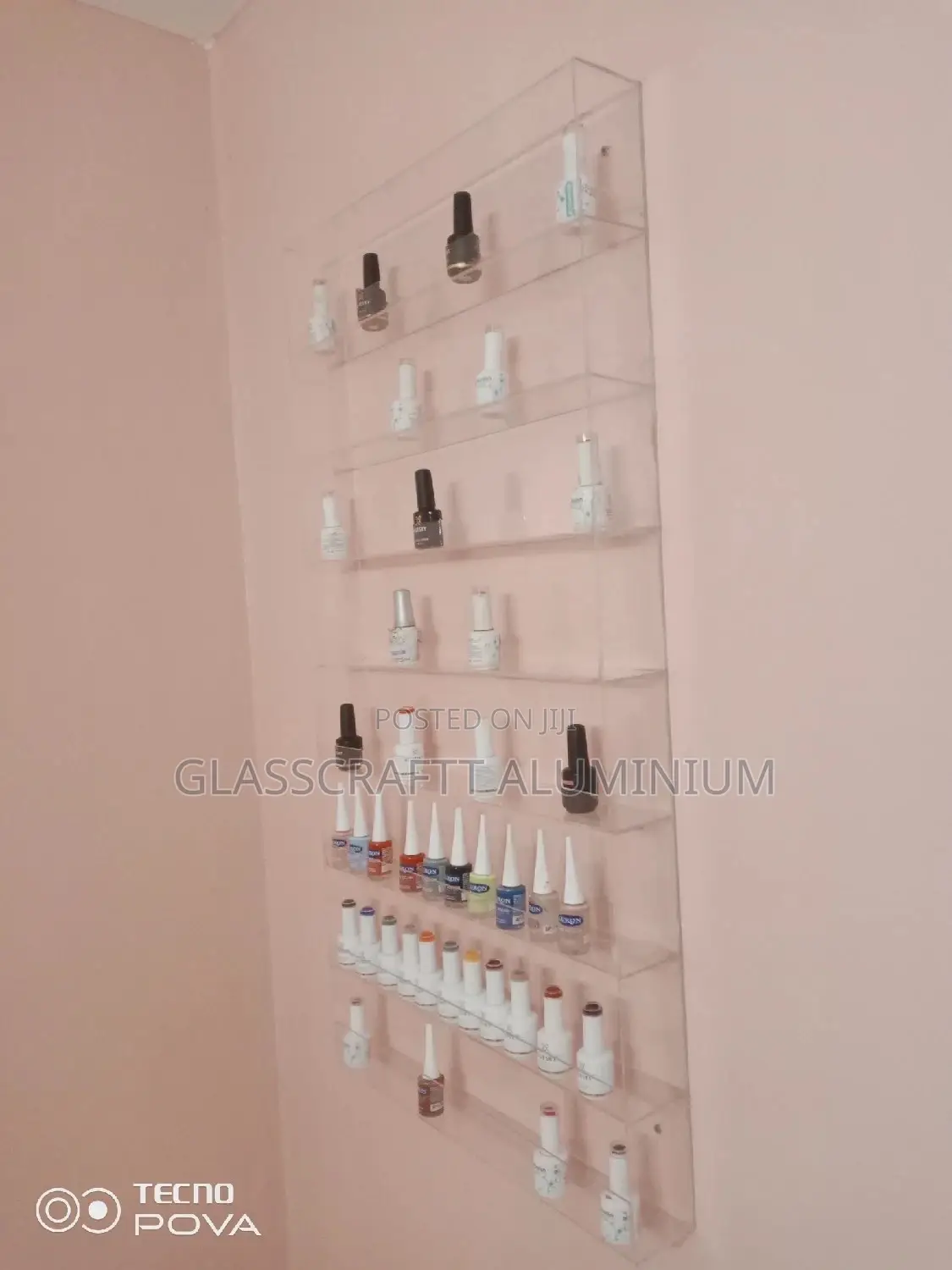 Cutex Displays