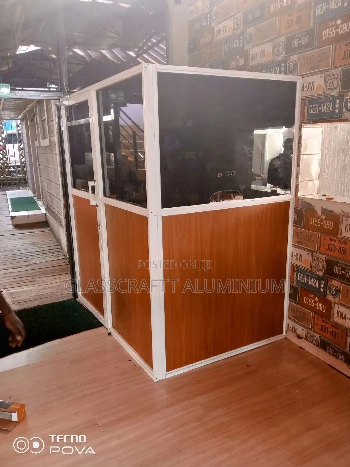 Cashier Booth