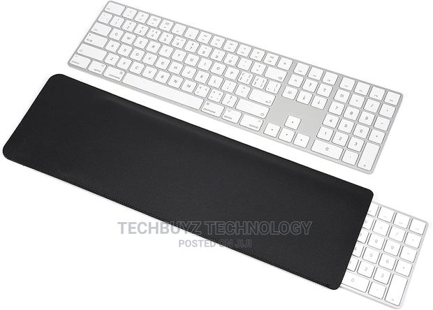 Apple Magic Keyboard With Numeric Keypad - MRMH2LL/A - thumbnail 3