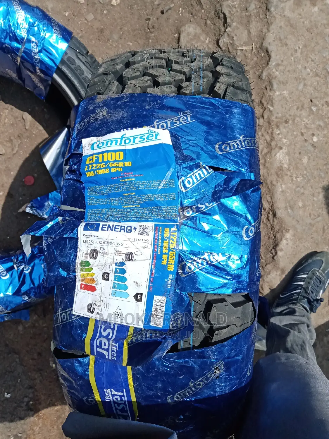 225/55r18 Comforser Tyre (A/T) With White Color