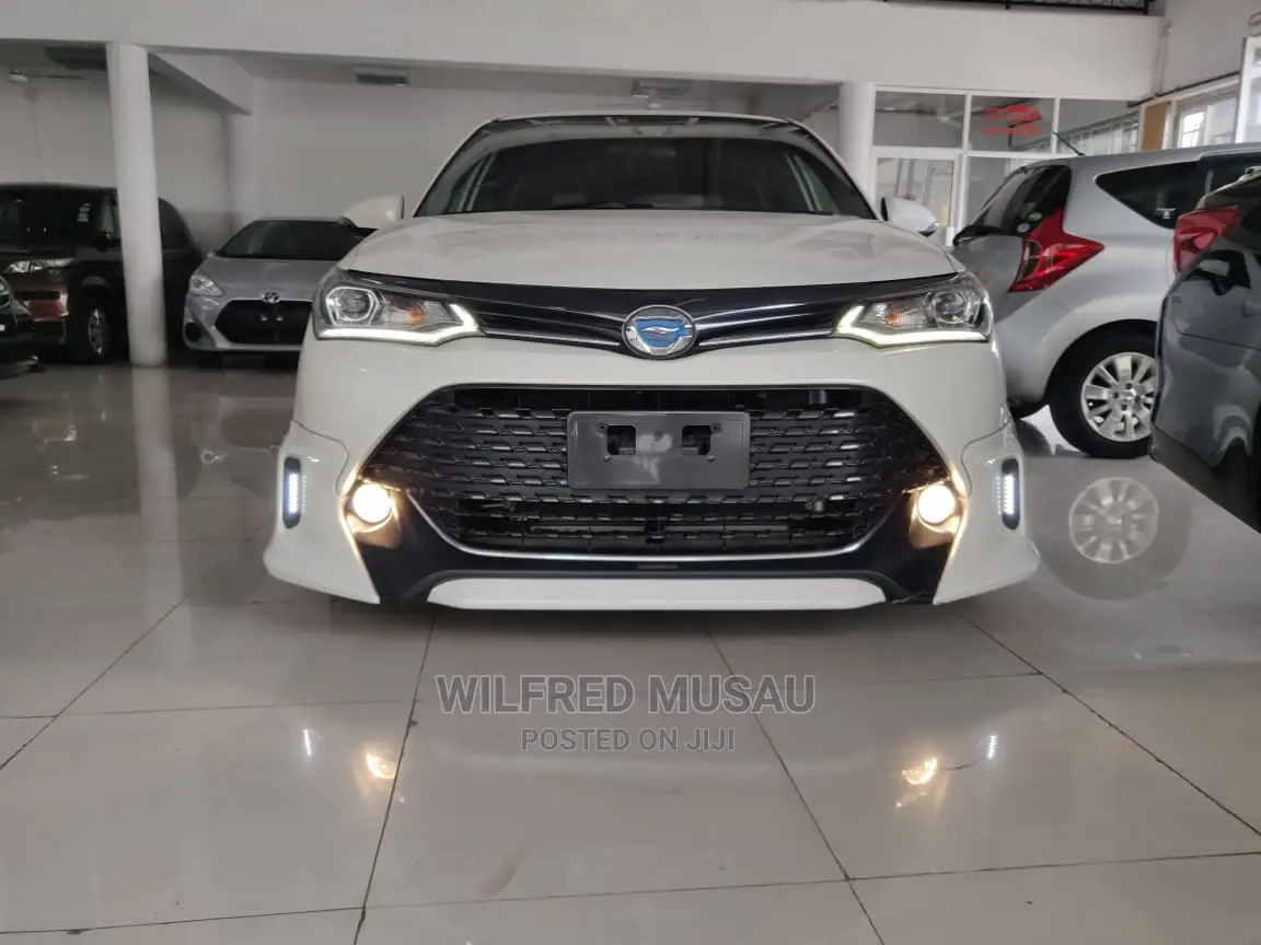 Toyota Fielder 2016 White