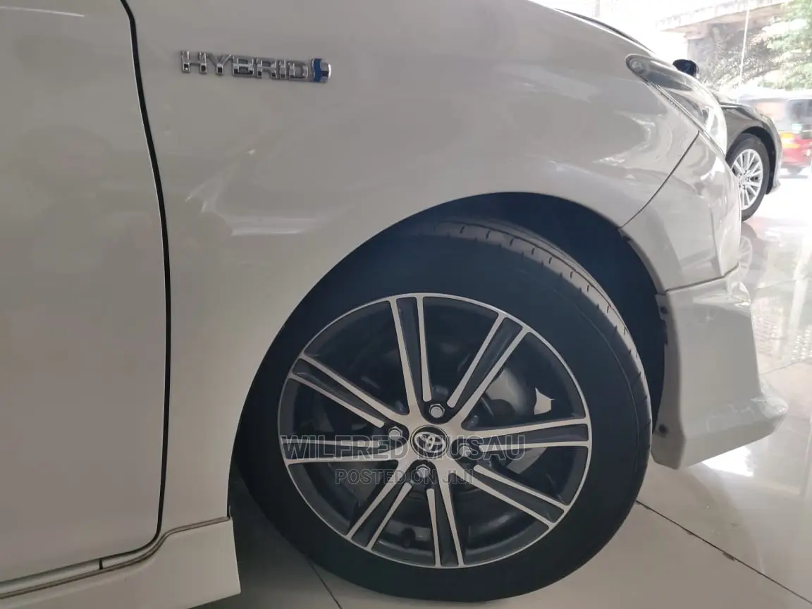 Toyota Fielder 2016 White