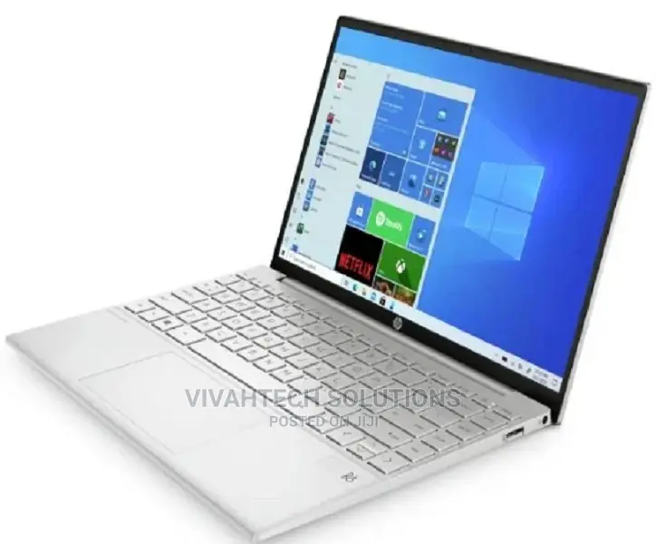 New Laptop HP Pavilion 13 8GB AMD Ryzen SSD 512GB