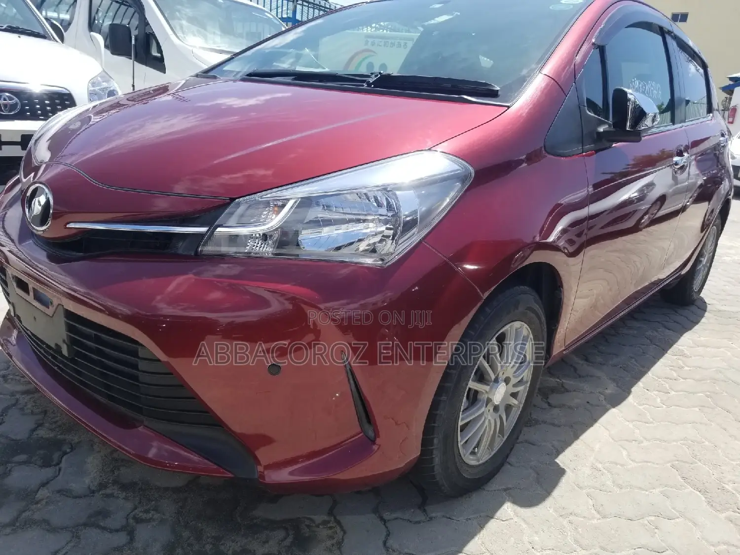 Toyota Vitz 1.3 FWD 3dr 2015 Red