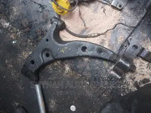 Arm Toyota 100