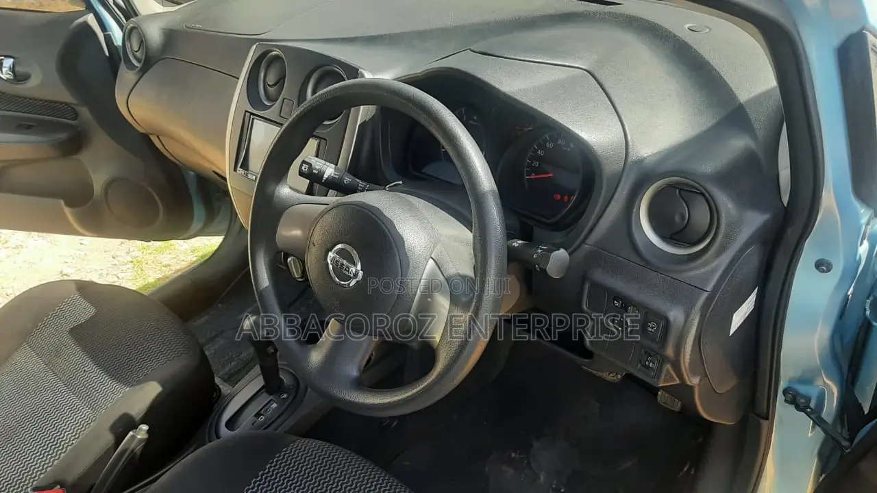 Nissan Note SV Premium 2014 Blue