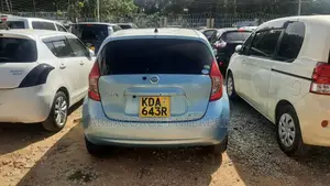 Nissan Note SV Premium 2014 Blue