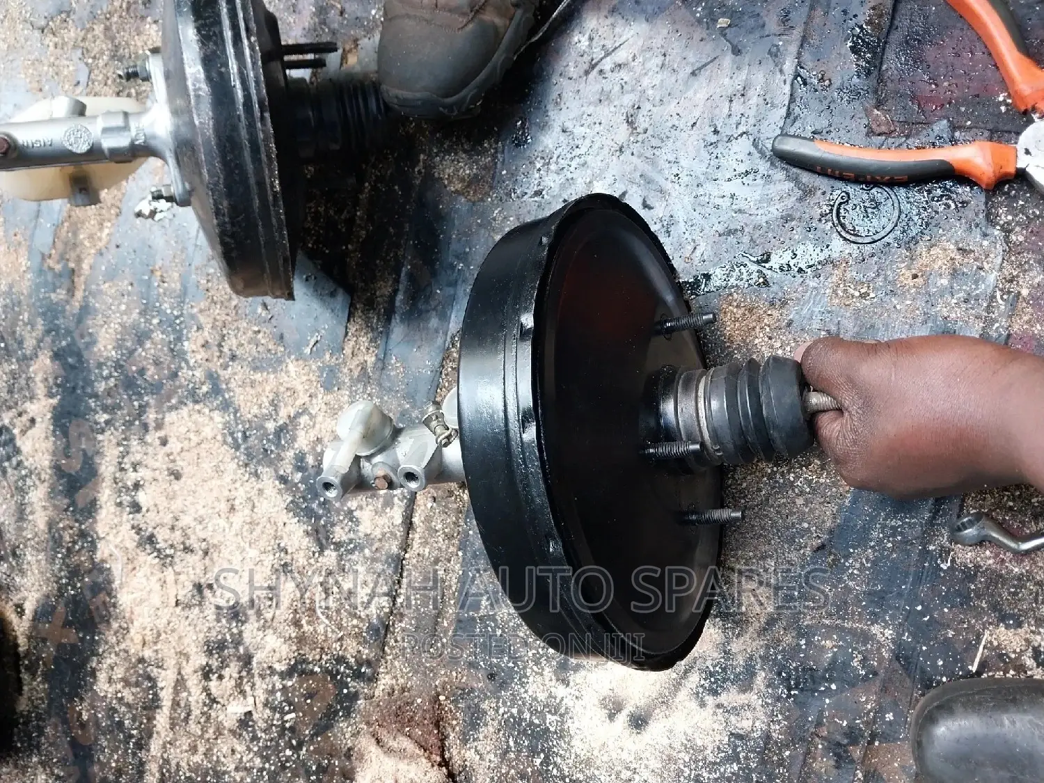 Brake Master Cylinder and Booster Isuzu 3.3