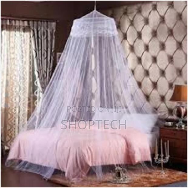 White Round Mosquito Net.