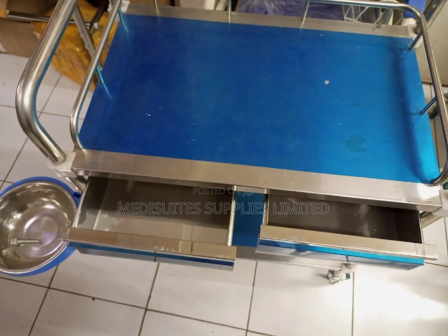 Dresssing Trolley .