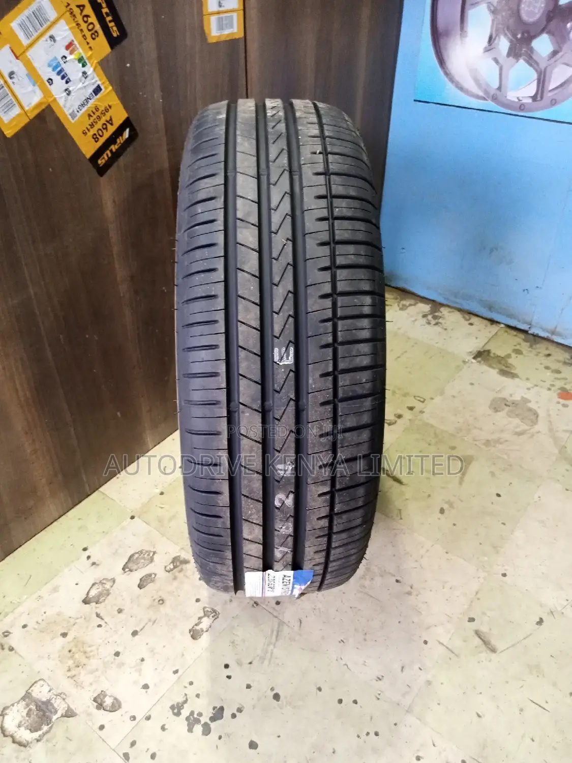 235/60r18 Falken Tyre