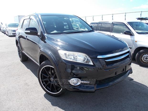 Toyota Vanguard 2014 Black