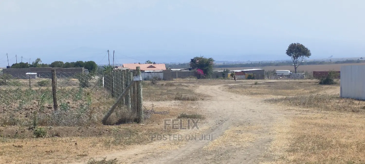 Narumoru/Nanyuki Highway 0.063 Ha