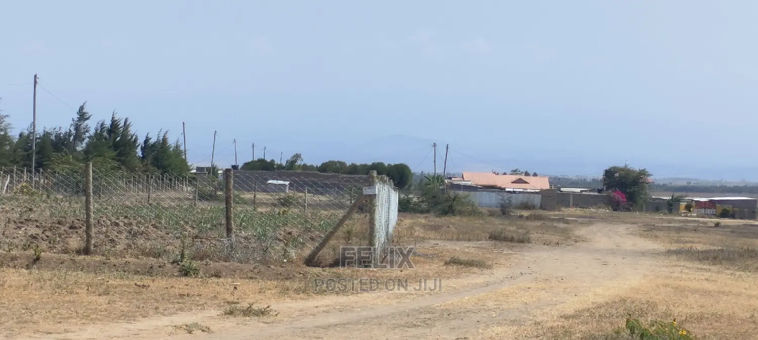 Narumoru/Nanyuki Highway 0.063 Ha