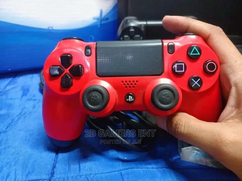 Play Station 4, Used at Home