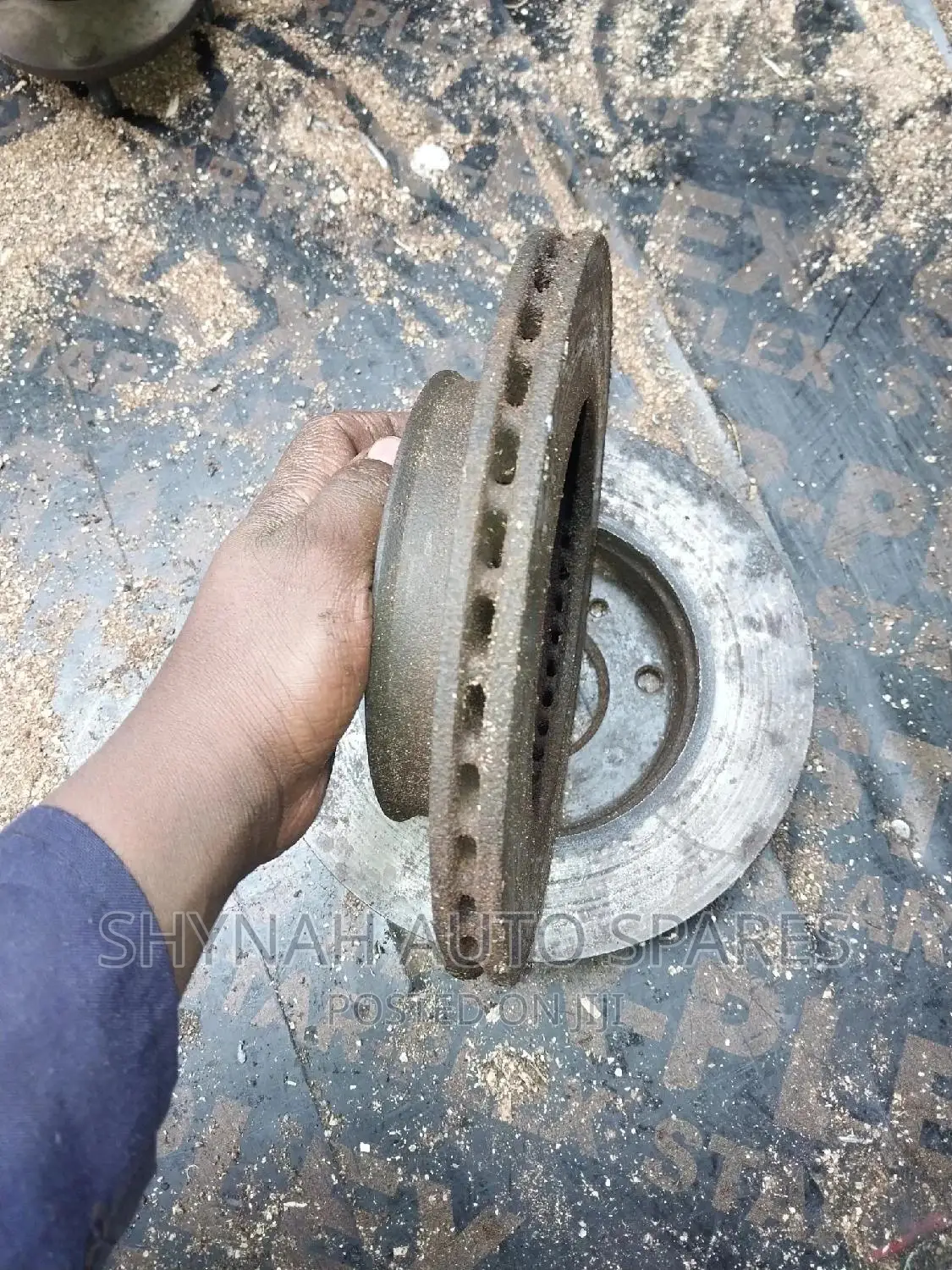 Discs Plate Nissan Bluebird