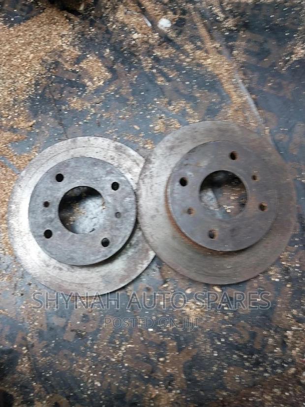 Discs Plate Nissan Bluebird - main view