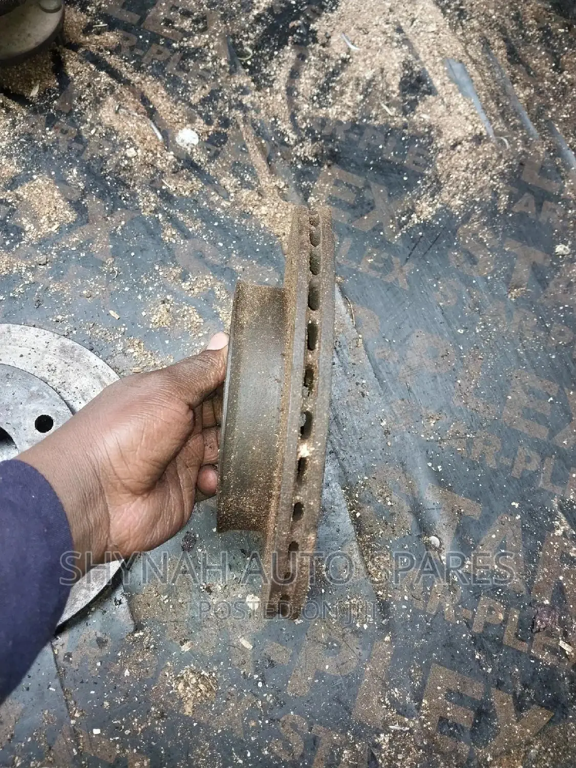 Discs Plate Nissan Bluebird