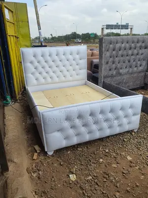 5/6 Bed Tufted Bed