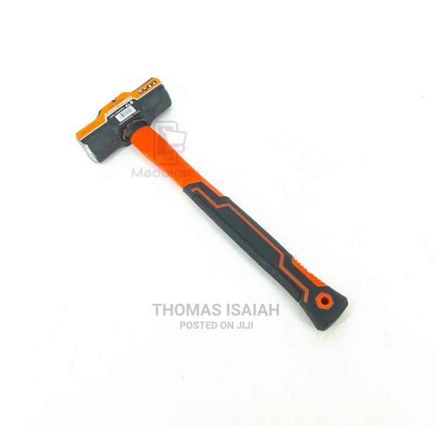 4LBS Sledge Hammer With Fibreglass Handle - thumbnail 3