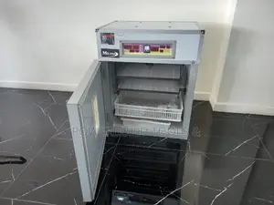 Milano Incubator (Ml176)