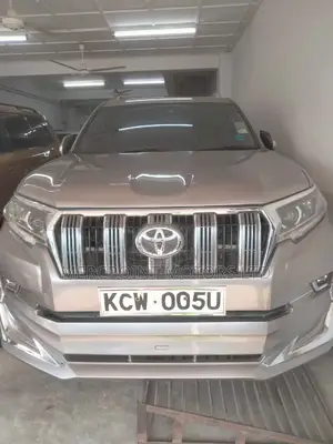 Toyota Land Cruiser Prado 2012