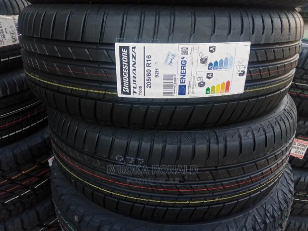 205/60r16 Bridgestone Tyre (Turanza) T005