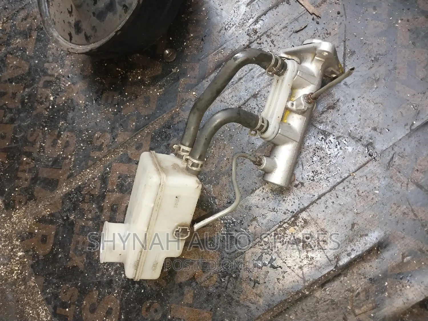Brake Master Cylinder Only Toyota Harrier Old Model 