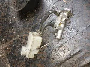 Brake Master Cylinder Only Toyota Harrier Old Model 