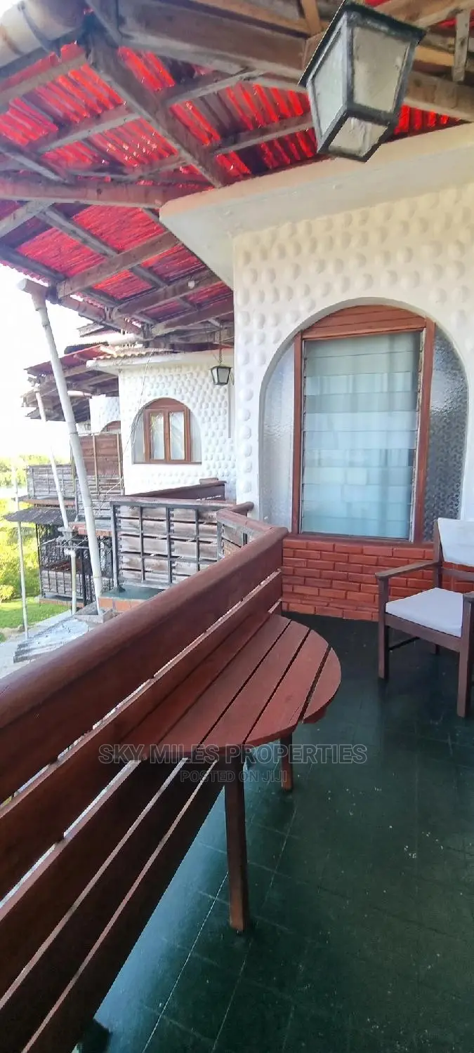 One Bedroom Fully Furnished Beach View Apartment Mtwapa.