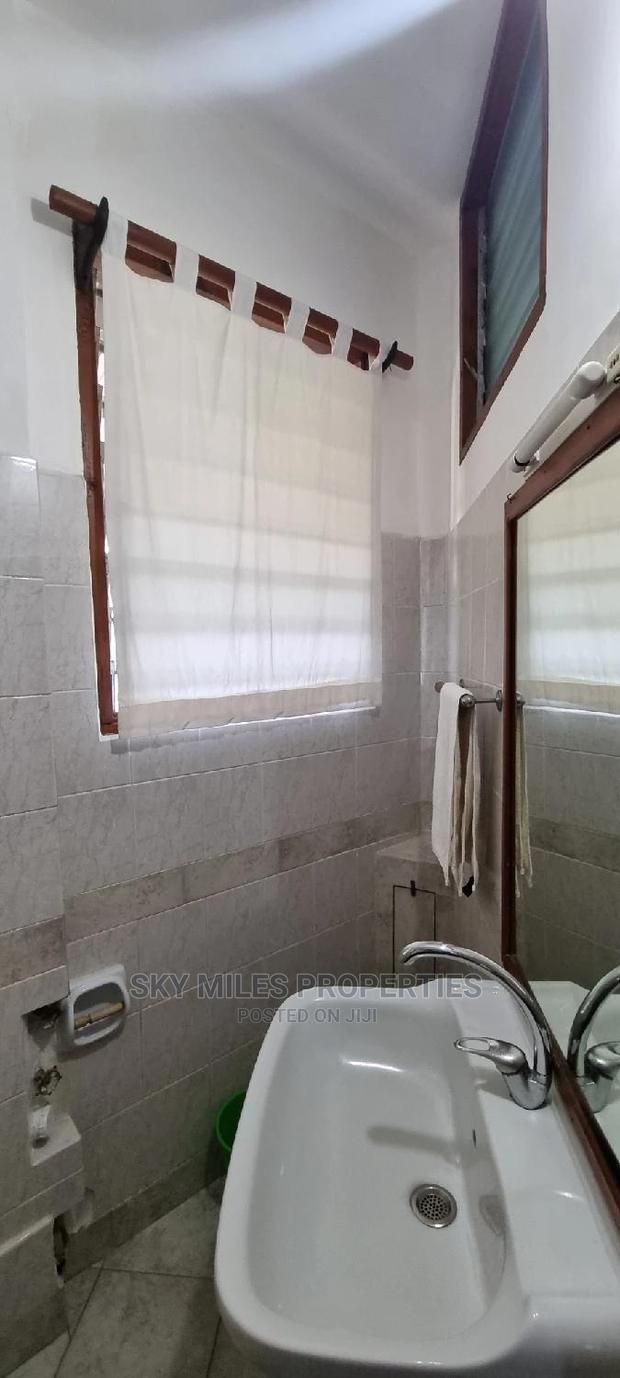 One Bedroom Fully Furnished Beach View Apartment Mtwapa. - thumbnail 10