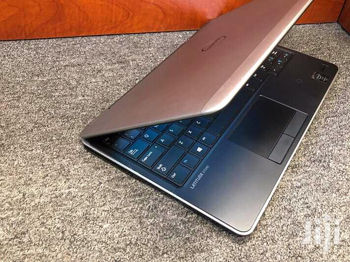 Laptop Dell 4GB Intel Core i5 SSD 128GB